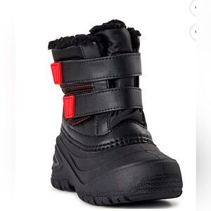 NWOT boys snow boots.